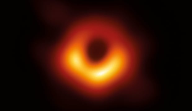 Svart hull fotografert (Kampanjebilde)