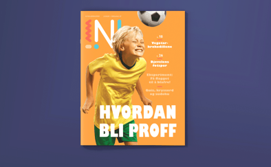 Forsiden til Nysgjerrigper 2-20 med gutt som spiller fotball